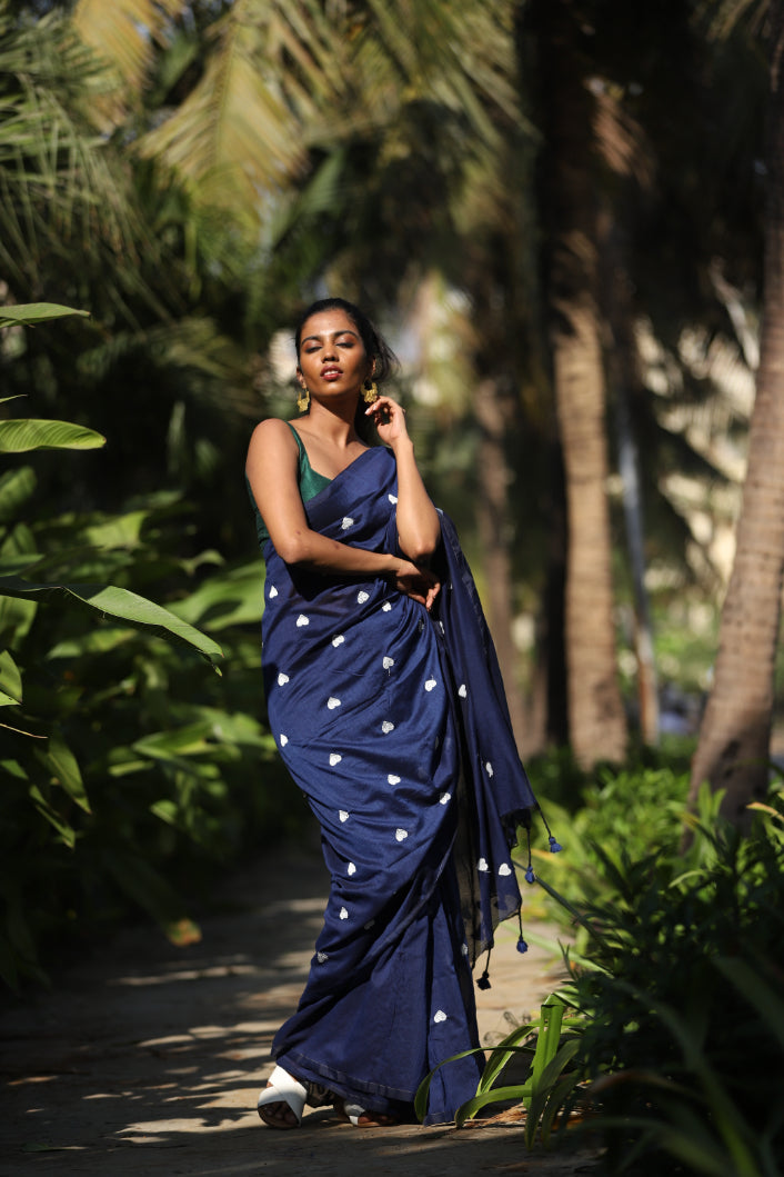 Frida's Canvas - Saree