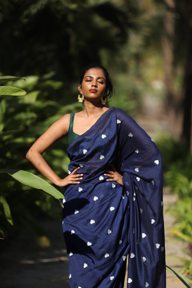 Frida's Canvas - Saree