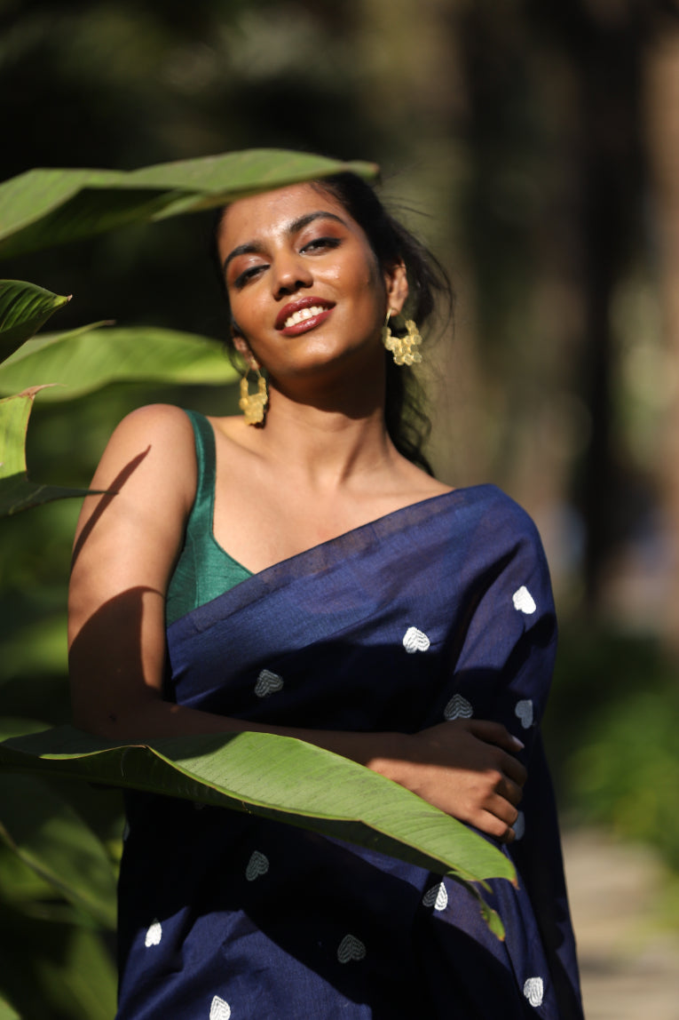 Frida's Canvas - Saree